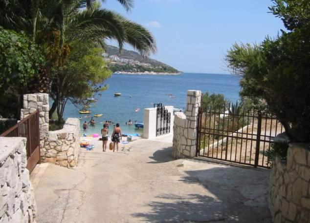 Apartment Divine Seaview *